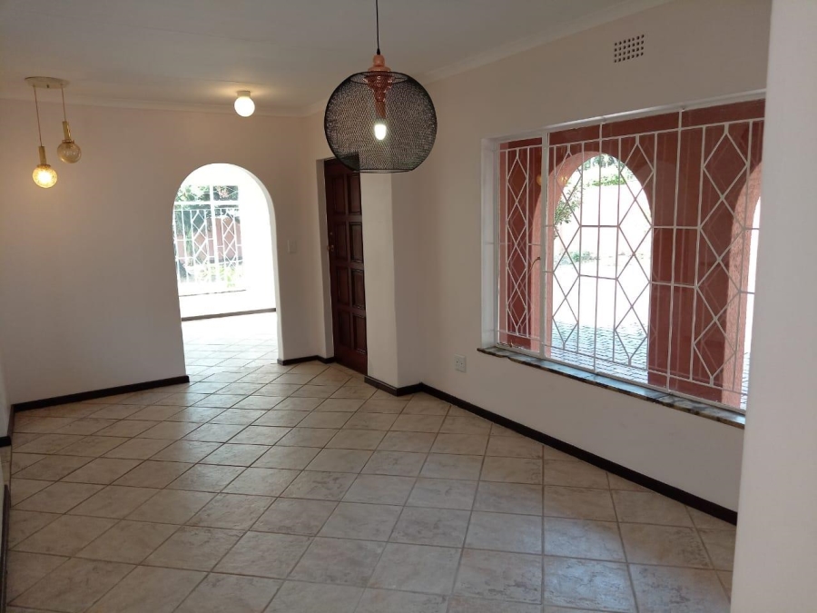 3 Bedroom Property for Sale in Buccleuch Gauteng