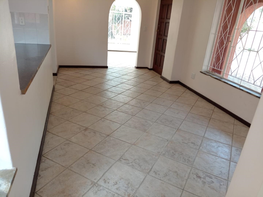 3 Bedroom Property for Sale in Buccleuch Gauteng