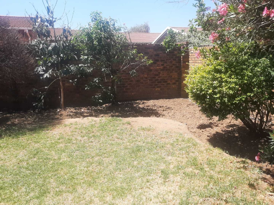 3 Bedroom Property for Sale in Northmead Gauteng