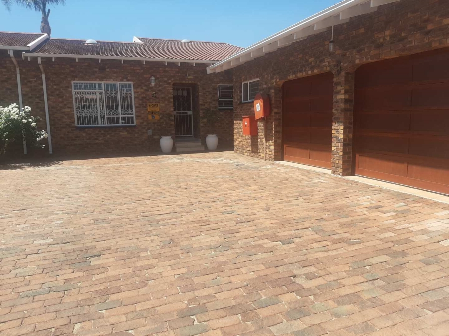 3 Bedroom Property for Sale in Northmead Gauteng