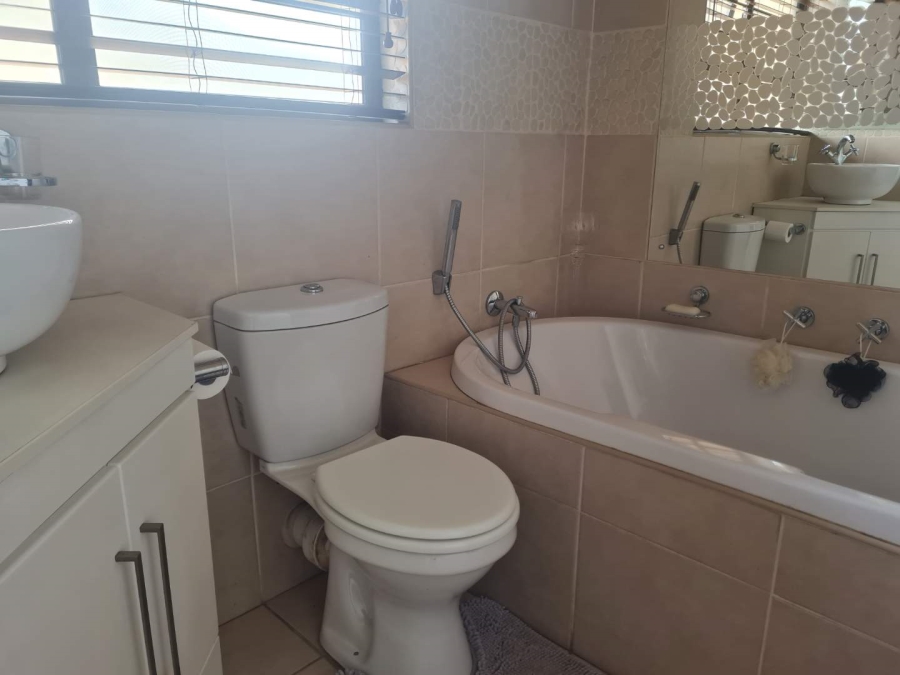 3 Bedroom Property for Sale in Ravenswood Gauteng