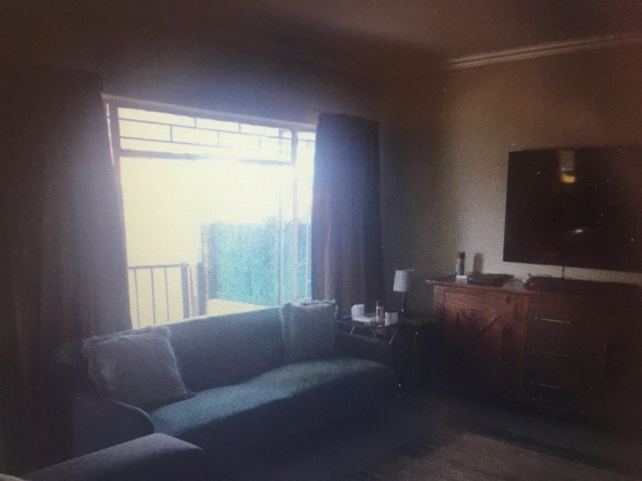 To Let 4 Bedroom Property for Rent in Rooihuiskraal Gauteng