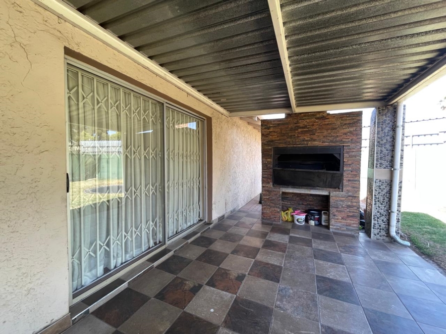 3 Bedroom Property for Sale in Allen Grove Gauteng