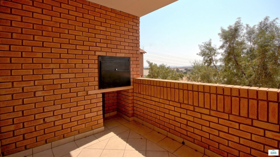 To Let 2 Bedroom Property for Rent in Hazeldean Gauteng