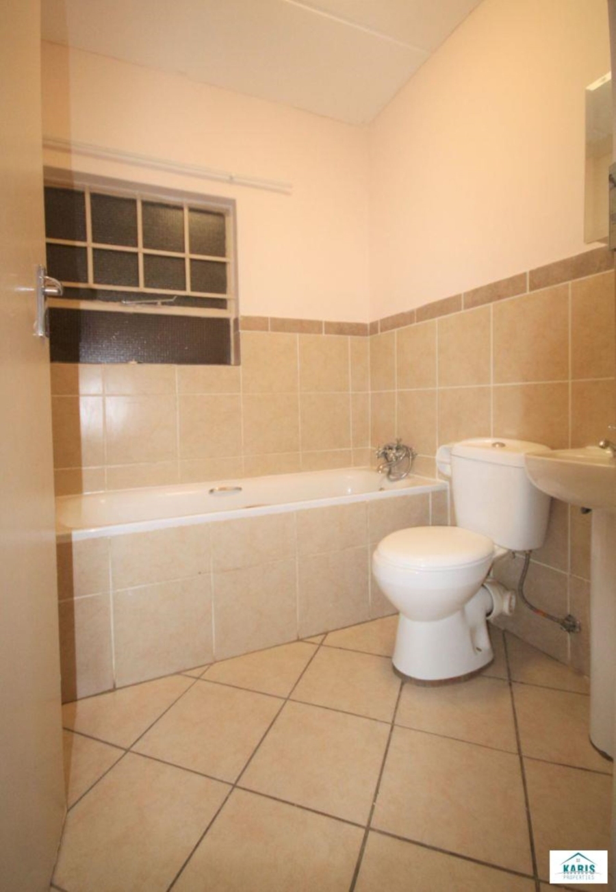 To Let 2 Bedroom Property for Rent in Hazeldean Gauteng