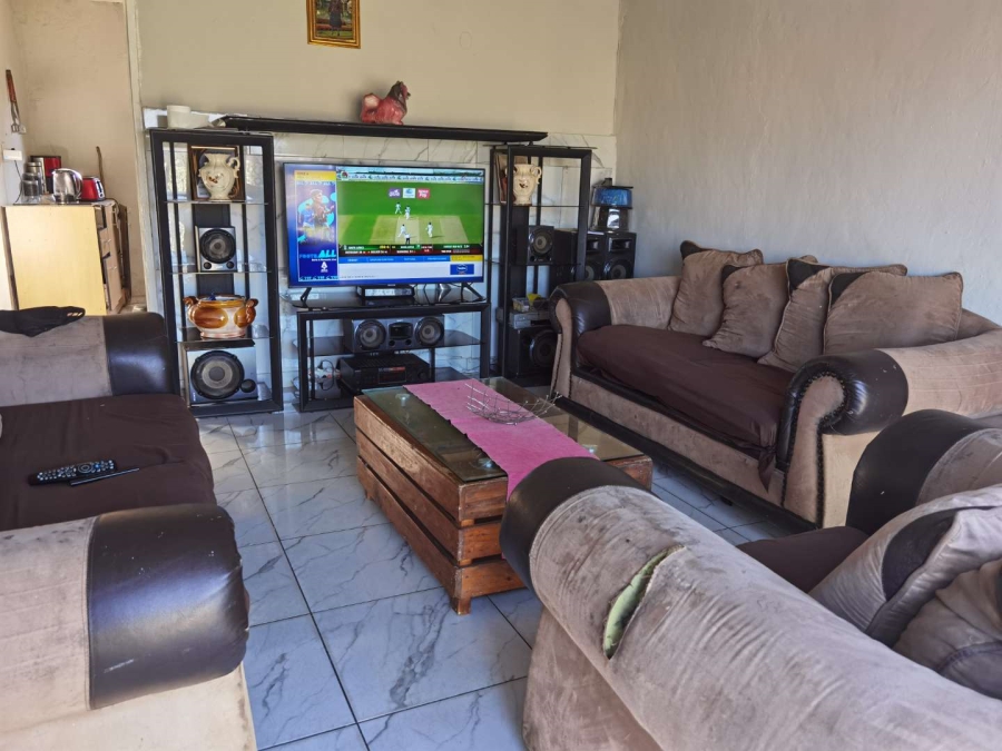 2 Bedroom Property for Sale in Tembisa Central Gauteng