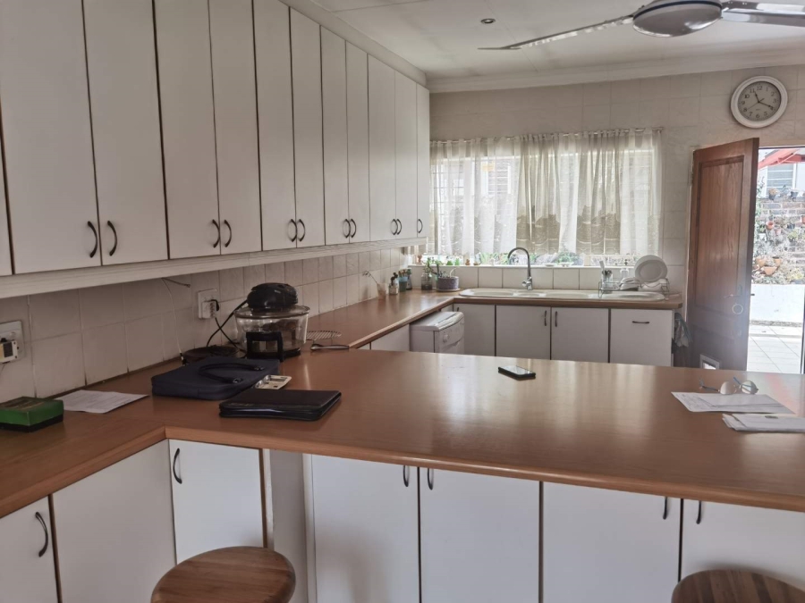 3 Bedroom Property for Sale in Glen Marais Gauteng