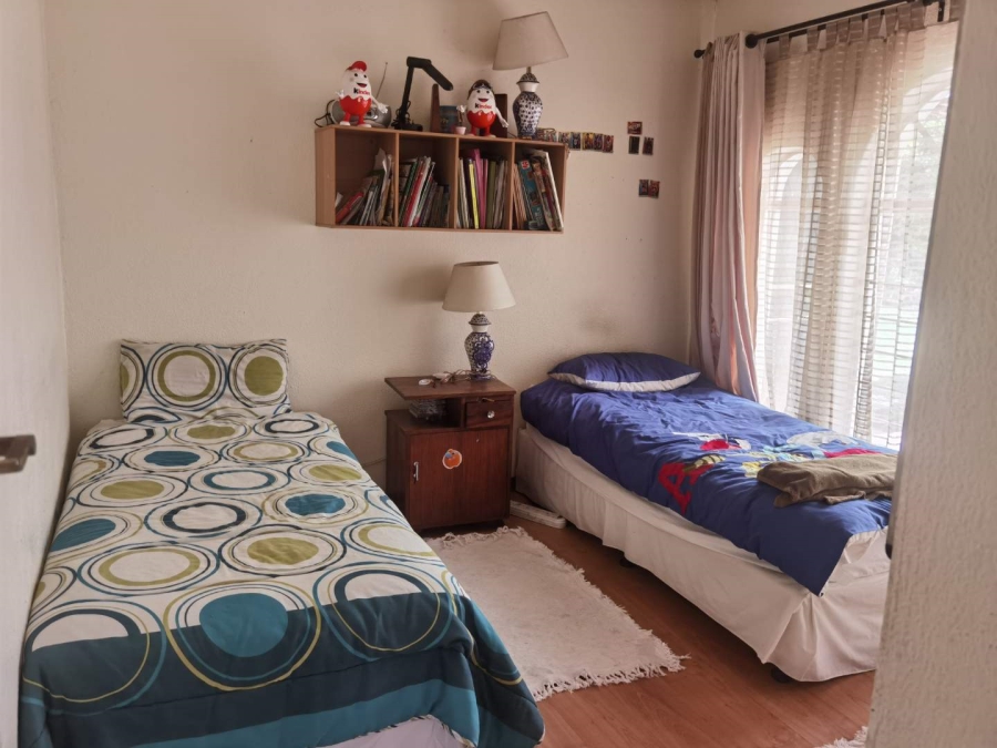 3 Bedroom Property for Sale in Glen Marais Gauteng