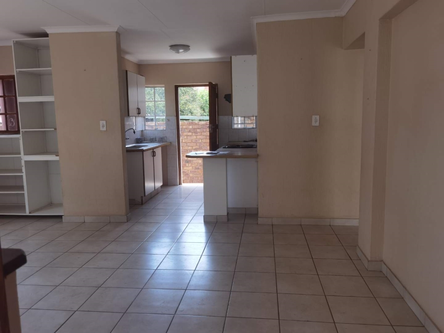 2 Bedroom Property for Sale in Glen Marais Gauteng