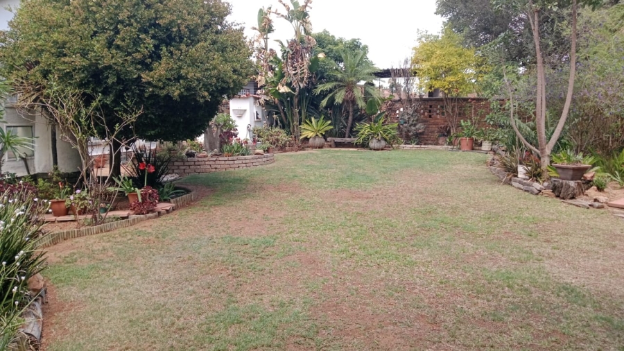 3 Bedroom Property for Sale in Glen Marais Gauteng