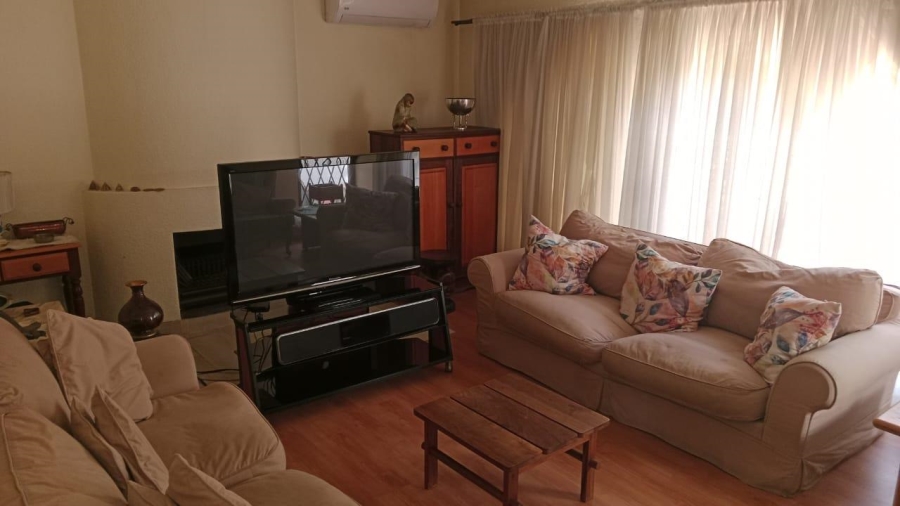 3 Bedroom Property for Sale in Glen Marais Gauteng