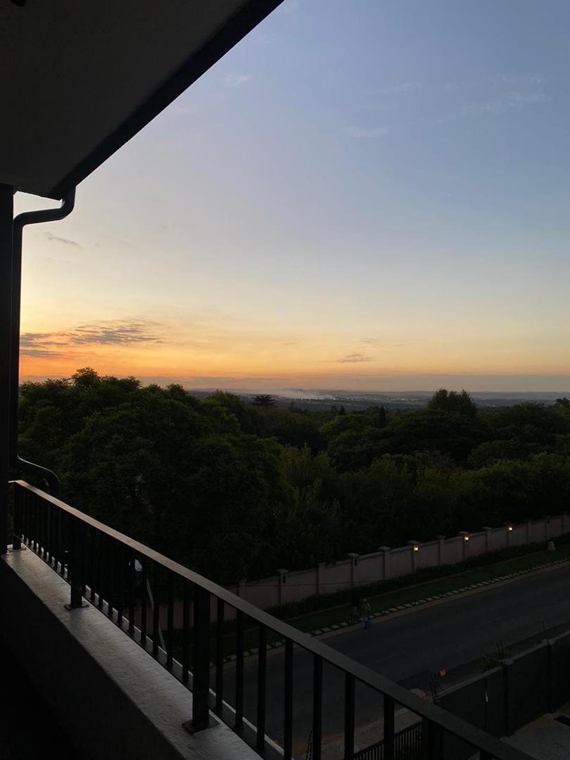 1 Bedroom Property for Sale in Bryanston Gauteng