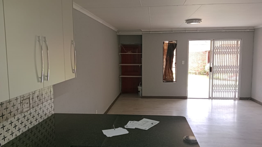 3 Bedroom Property for Sale in Glen Marais Gauteng