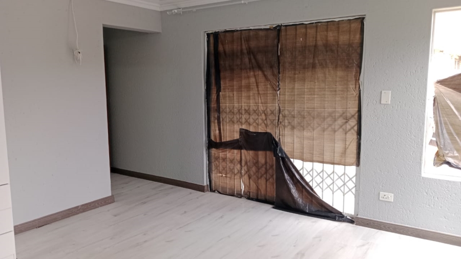 3 Bedroom Property for Sale in Glen Marais Gauteng