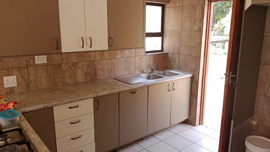 3 Bedroom Property for Sale in Glen Marais Gauteng