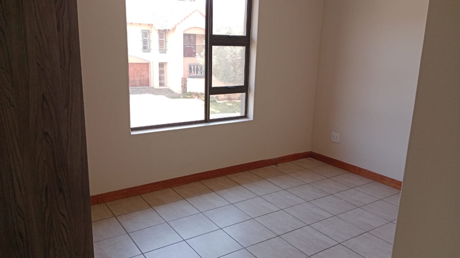 3 Bedroom Property for Sale in Glen Marais Gauteng