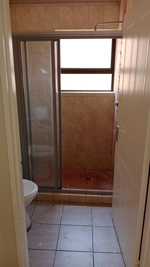 3 Bedroom Property for Sale in Glen Marais Gauteng