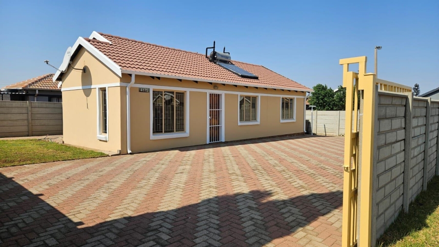 3 Bedroom Property for Sale in Albertsdal Gauteng