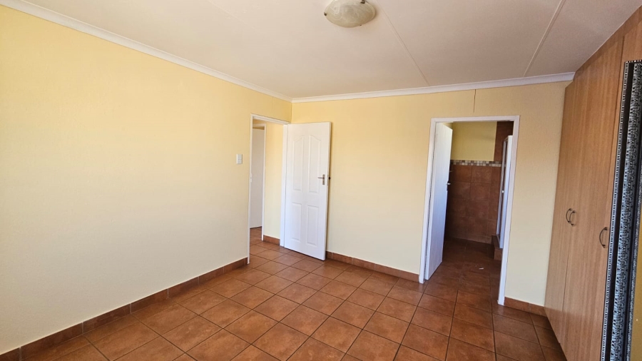 3 Bedroom Property for Sale in Albertsdal Gauteng