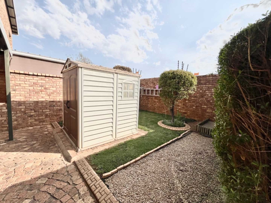 3 Bedroom Property for Sale in Pomona Gauteng