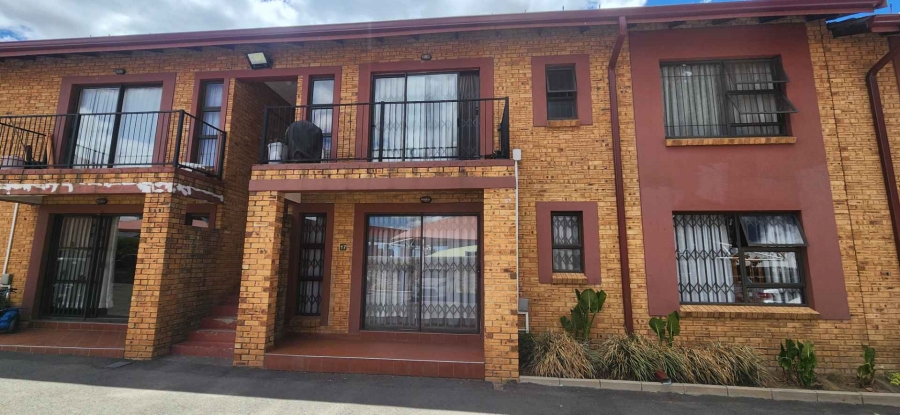 2 Bedroom Property for Sale in Brackendowns Gauteng