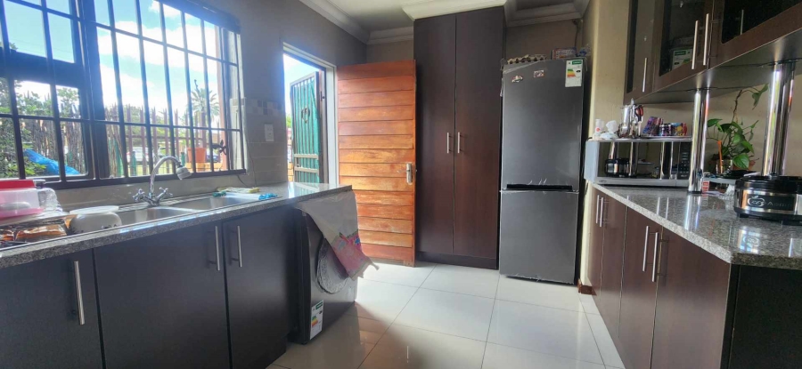 2 Bedroom Property for Sale in Brackendowns Gauteng