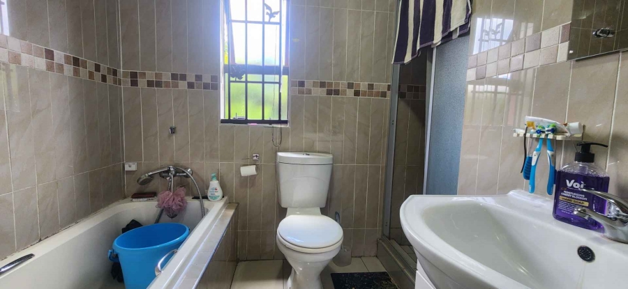 2 Bedroom Property for Sale in Brackendowns Gauteng