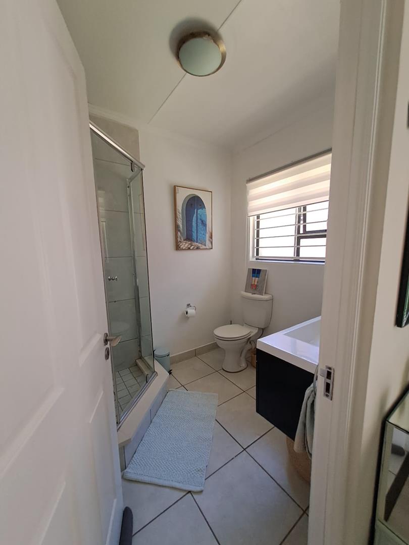 3 Bedroom Property for Sale in Glenvista Gauteng