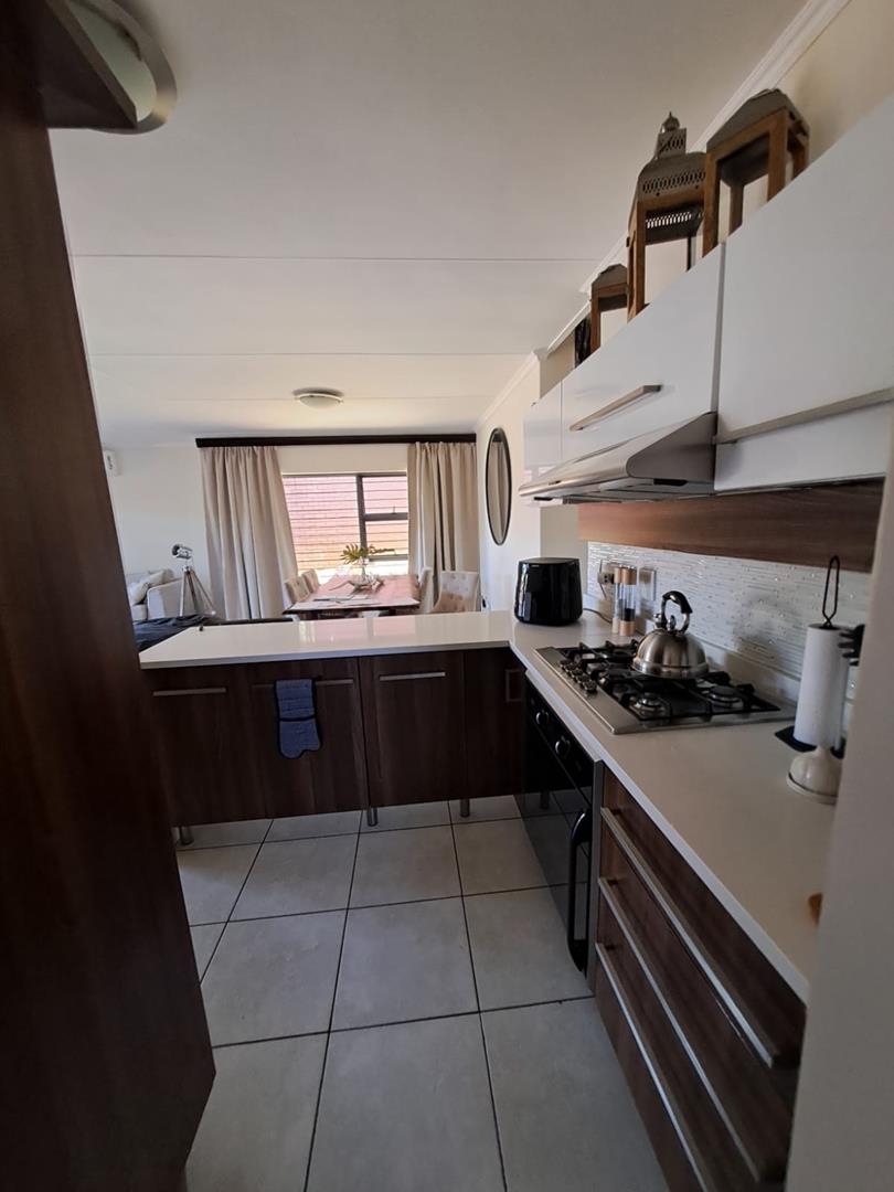 3 Bedroom Property for Sale in Glenvista Gauteng