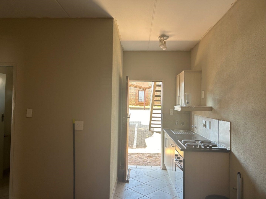 2 Bedroom Property for Sale in Lotus Gardens Gauteng