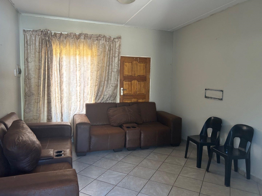 2 Bedroom Property for Sale in Lotus Gardens Gauteng