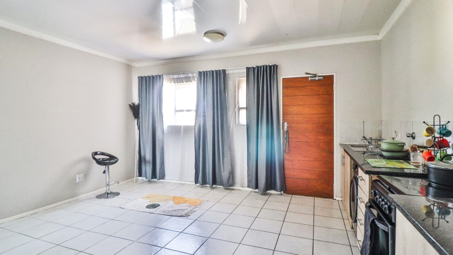 3 Bedroom Property for Sale in Kenleaf Gauteng