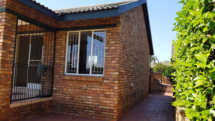 3 Bedroom Property for Sale in Ekklesia Gauteng