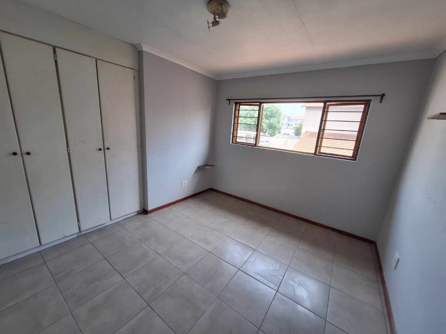 To Let 1 Bedroom Property for Rent in Sundowner Gauteng