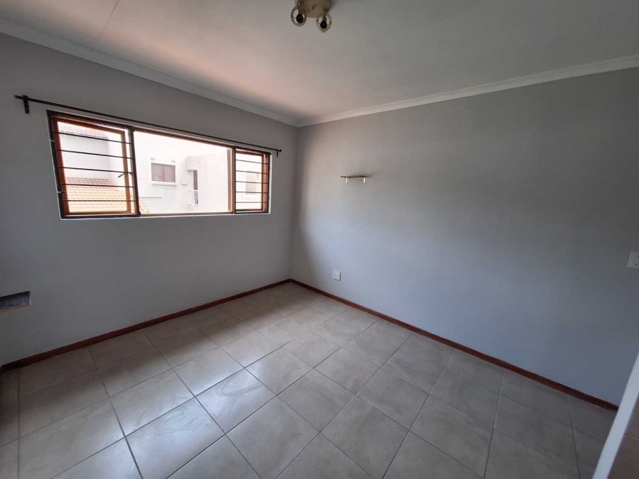 To Let 1 Bedroom Property for Rent in Sundowner Gauteng