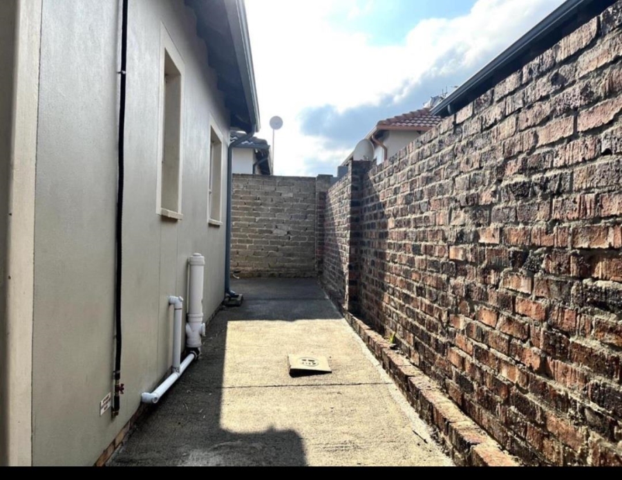 To Let 2 Bedroom Property for Rent in Riverside View Gauteng