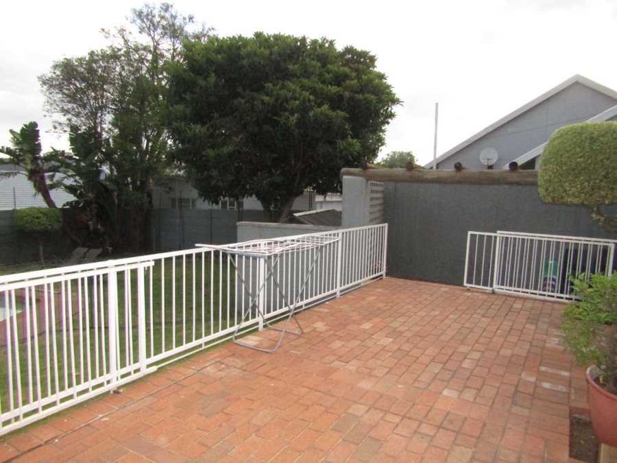 To Let 5 Bedroom Property for Rent in Fairmount Ridge Gauteng