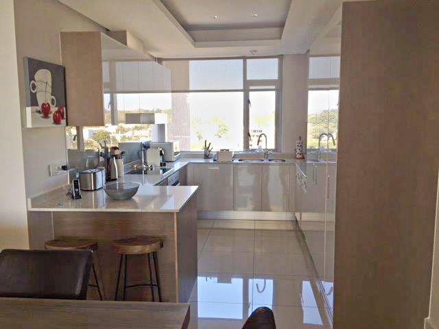 To Let 2 Bedroom Property for Rent in Sandown Gauteng