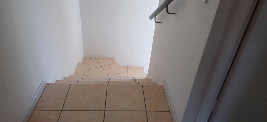 To Let 2 Bedroom Property for Rent in Cresta Gauteng