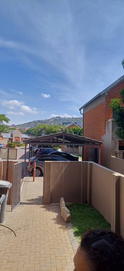 To Let 2 Bedroom Property for Rent in Cresta Gauteng