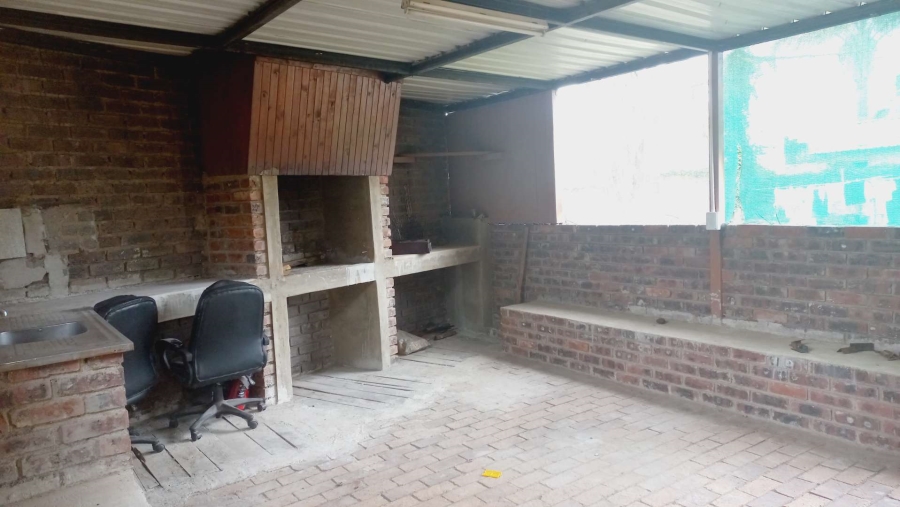 To Let 4 Bedroom Property for Rent in Norkem Park Gauteng