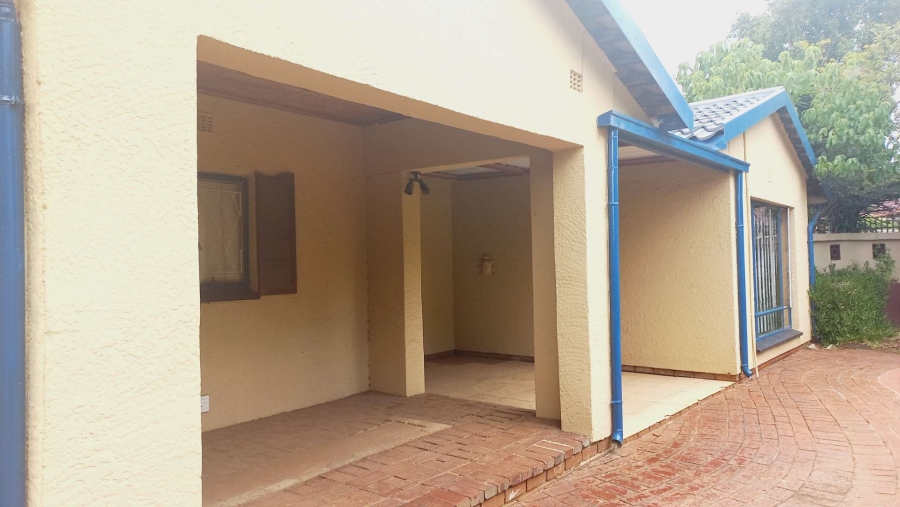 To Let 4 Bedroom Property for Rent in Norkem Park Gauteng