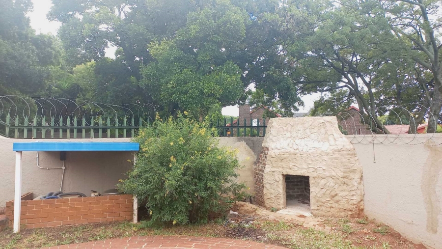 To Let 4 Bedroom Property for Rent in Norkem Park Gauteng