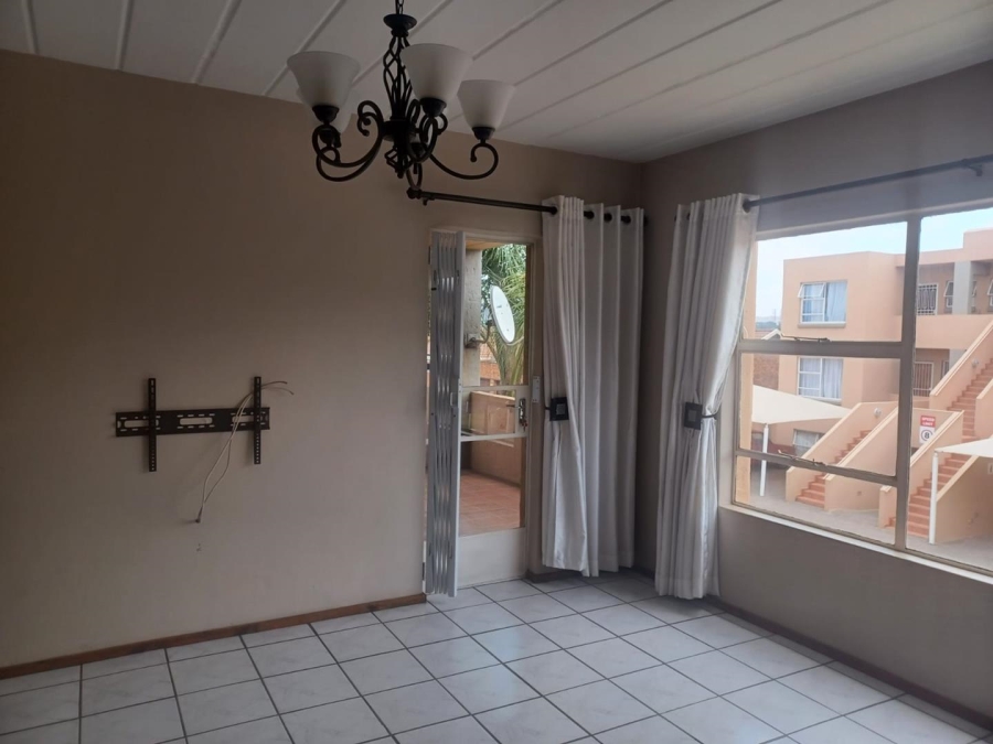 To Let 2 Bedroom Property for Rent in Randhart Gauteng