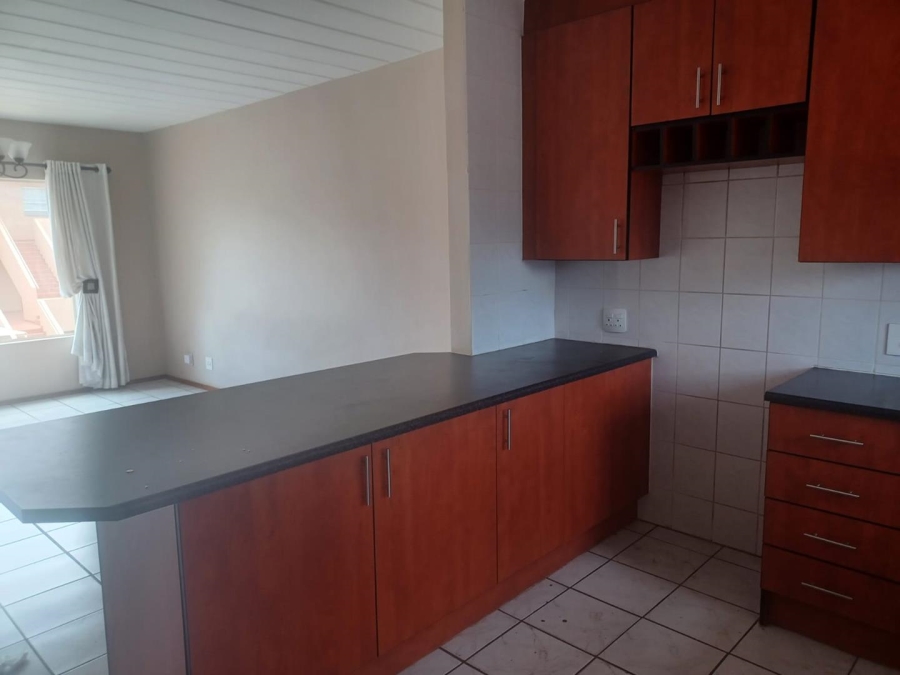 To Let 2 Bedroom Property for Rent in Randhart Gauteng