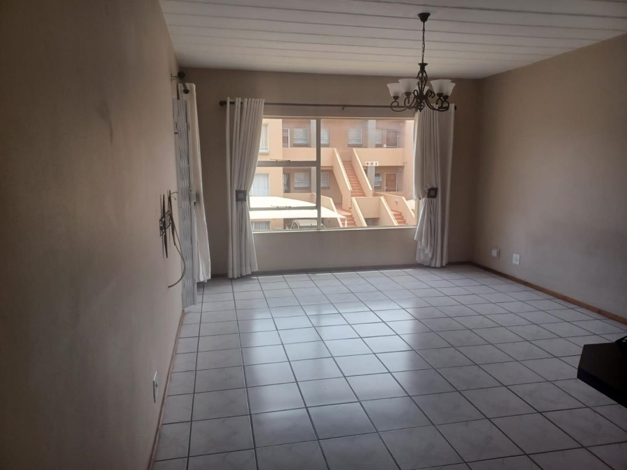 To Let 2 Bedroom Property for Rent in Randhart Gauteng