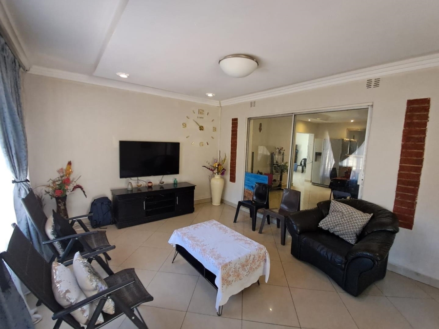 4 Bedroom Property for Sale in Glenvista Gauteng