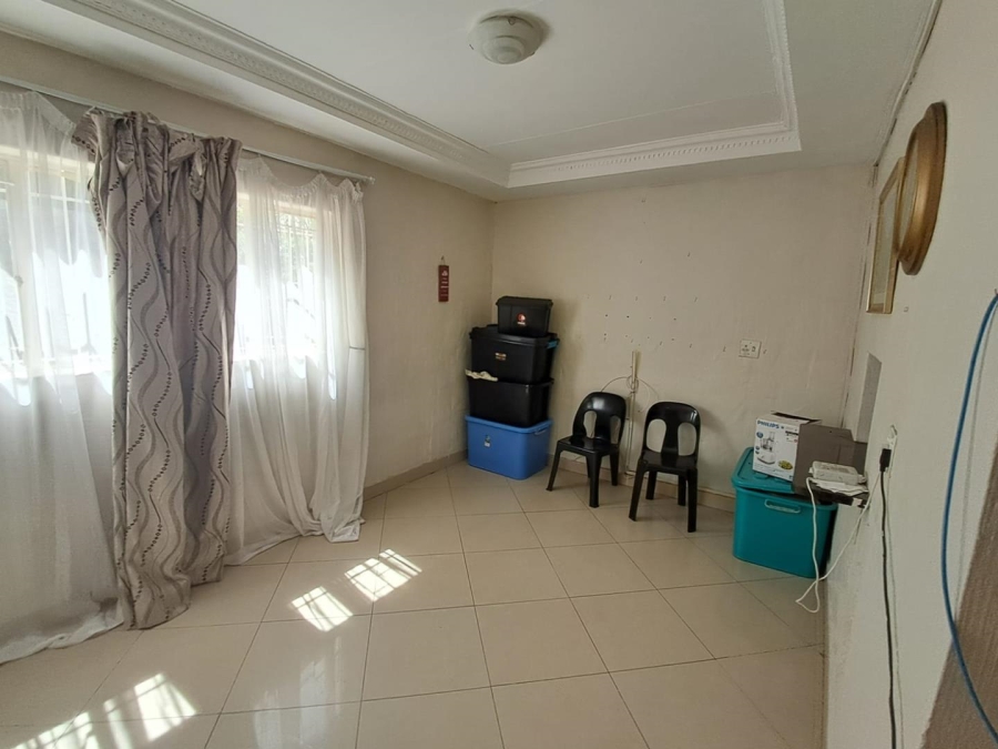 4 Bedroom Property for Sale in Glenvista Gauteng