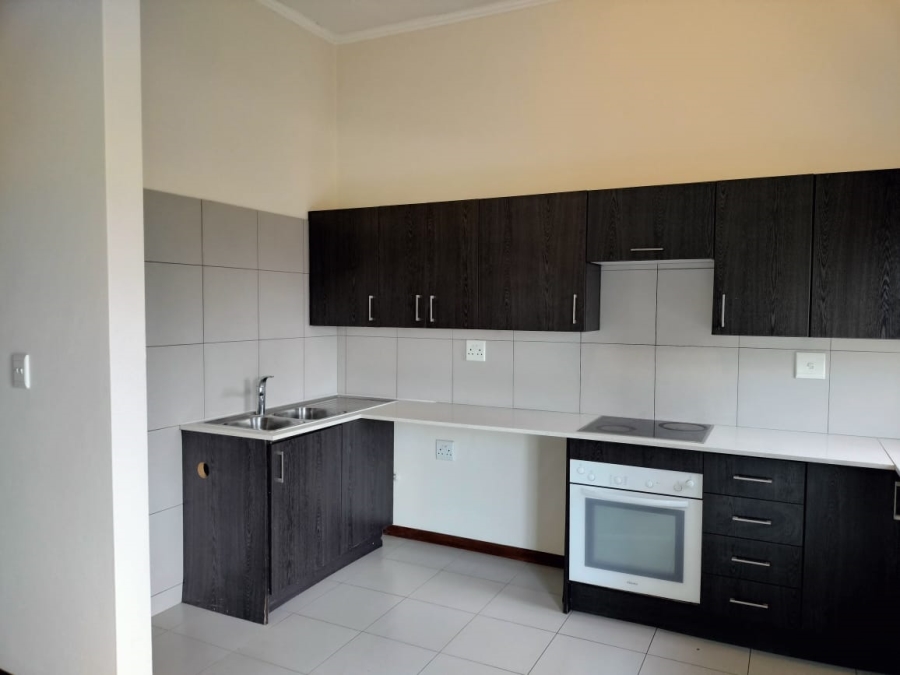 To Let 2 Bedroom Property for Rent in Jackal Creek Golf Estate Gauteng