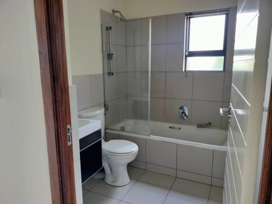 To Let 2 Bedroom Property for Rent in Jackal Creek Golf Estate Gauteng